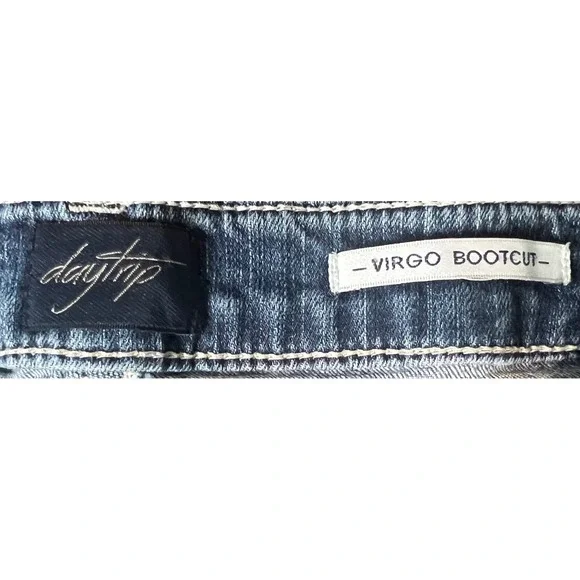 Daytrip Virgo Bootcut Jeans Womens 29S Medium Wash Embroidered Flap Pocket Denim - Picture 4 of 7